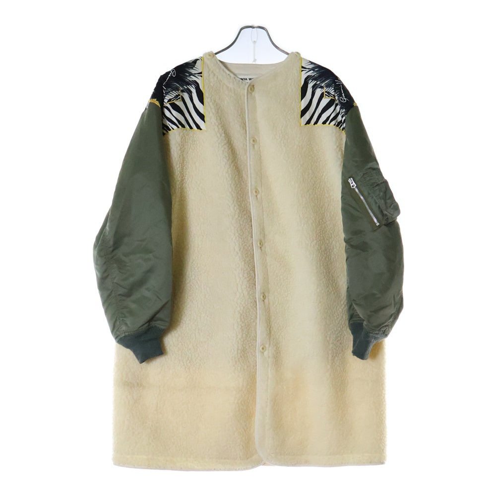 JUNYA WATANABE COMME des GARCONS(ジュンヤワタナベ コムデギャルソン) 21AW ×VERSACE AD2021 LONG BOMBER JACKET ヴェルサーチ バックメデューサ柄 ロング ボアフリース 袖切替 ボンバージャケット カーキ/ベージュ JH-J024