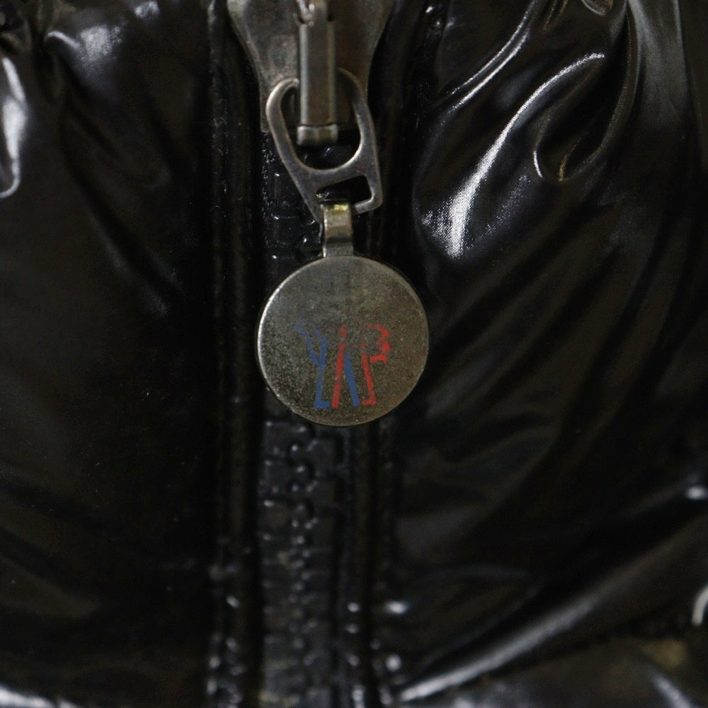 MONCLER(モンクレール) MAYA マヤ ロゴワッペン フーデット ダウンジャケット ブラック 40336 50 68950