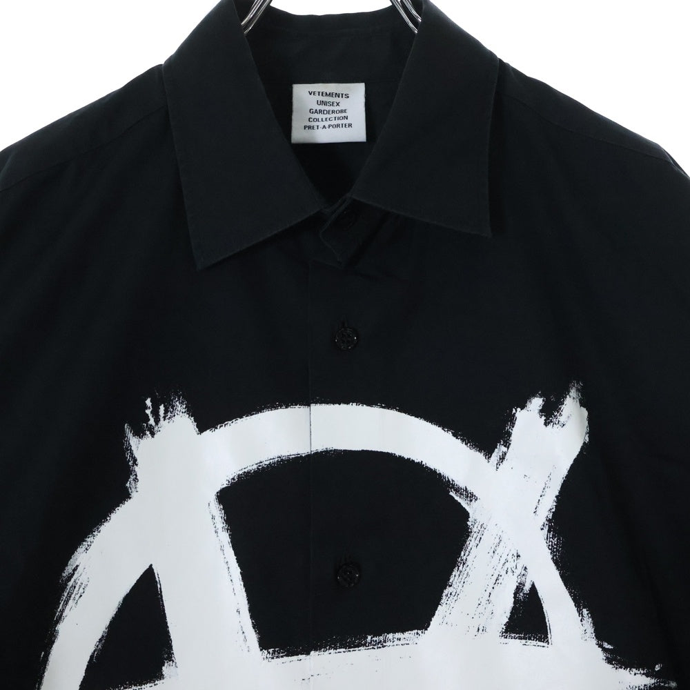 VETEMENTS(ヴェトモン) DOUBLE ANARCHY LOGO SHIRT ダブル アナーキー ロゴ 長袖シャツ ブラック UA53SH650B