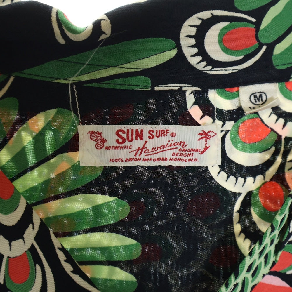 SUN SURF(サンサーフ) PEACOCK RAYON ALOHA SHIRT 孔雀柄プリント 半袖レーヨン アロハ オープンカラーシャツ ブラック/グリーン SS39428