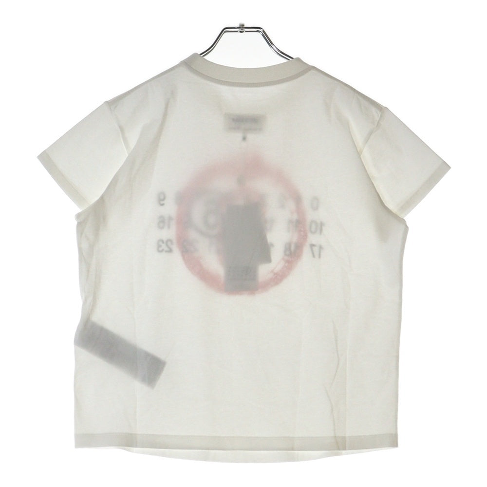 MM6 Maison Margiela(エムエムシックスメゾンマルジェラ) 25SS スネークカレンダーロゴ クルーネック コットン 半袖Tシャツ カットソー ホワイト レディース S62GD0196 S24312