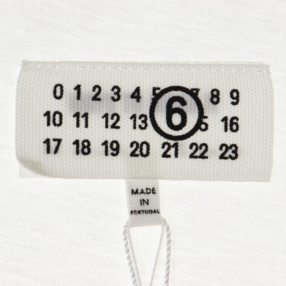 MM6 Maison Margiela(エムエムシックスメゾンマルジェラ) 25SS スネークカレンダーロゴ クルーネック コットン 半袖Tシャツ カットソー ホワイト レディース S62GD0196 S24312