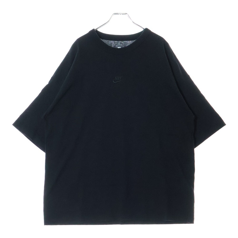 NIKE(ナイキ) OVER SIZE FRONT LOGO TEE オーバーサイズ フロントロゴ 刺繍デザイン クルーネック 半袖Tシャツ カットソー ブラック HF9607-010