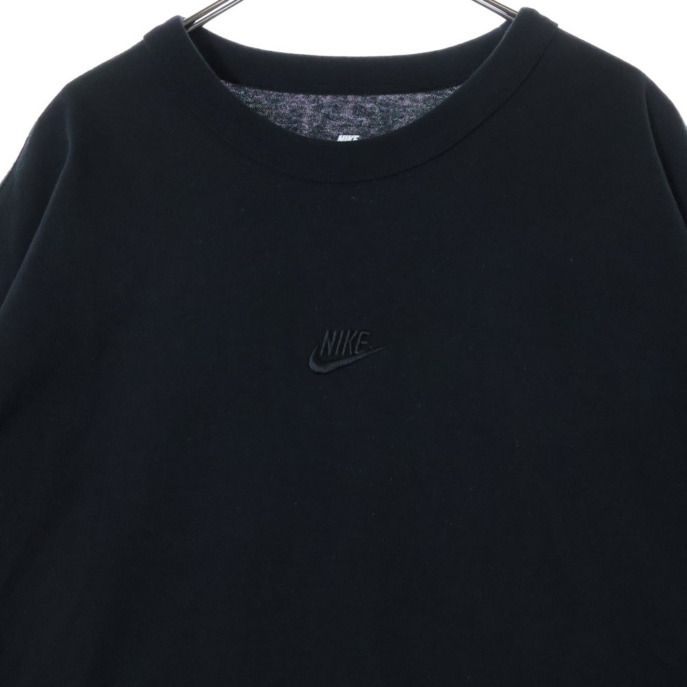 NIKE(ナイキ) OVER SIZE FRONT LOGO TEE オーバーサイズ フロントロゴ 刺繍デザイン クルーネック 半袖Tシャツ カットソー ブラック HF9607-010