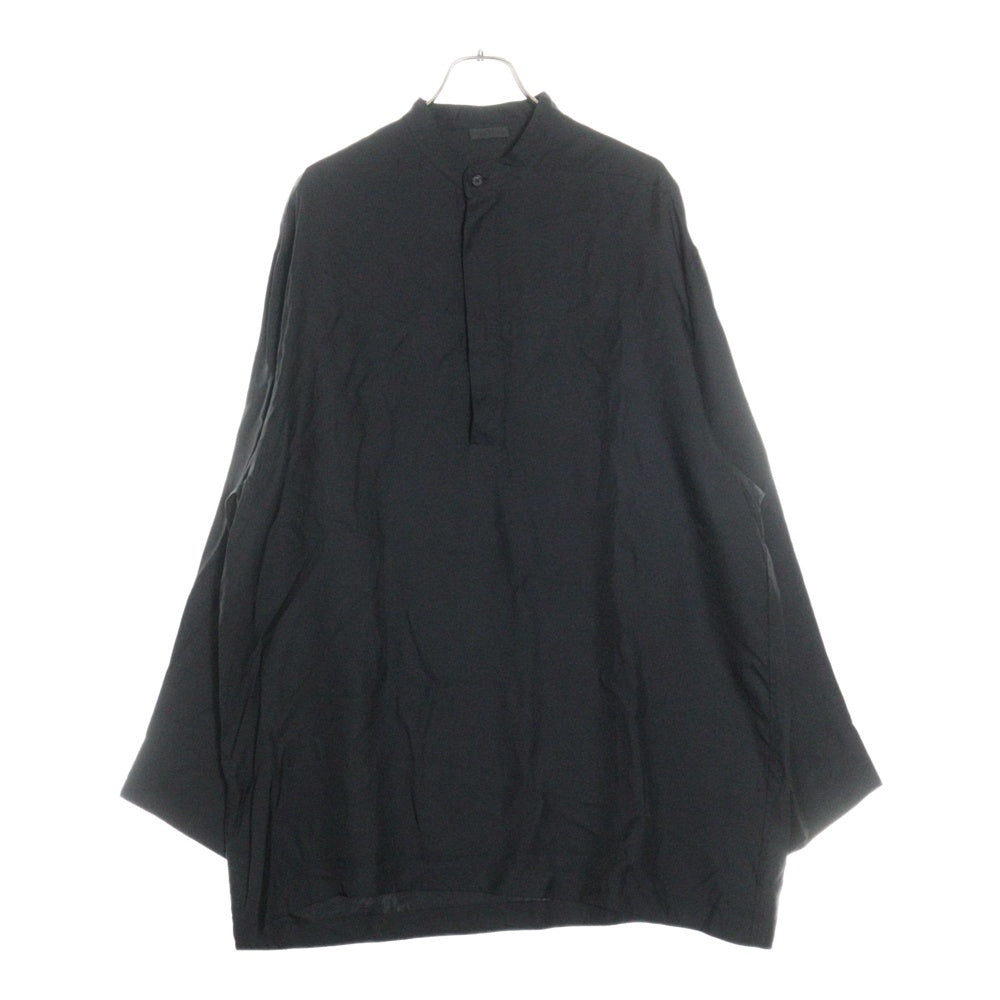 FEAR OF GOD(フィアオブゴッド) ロゴパッチ付き ハーフボタン レーヨン ノーカラーシャツ ロングスリーブ ブラック FCC400030
