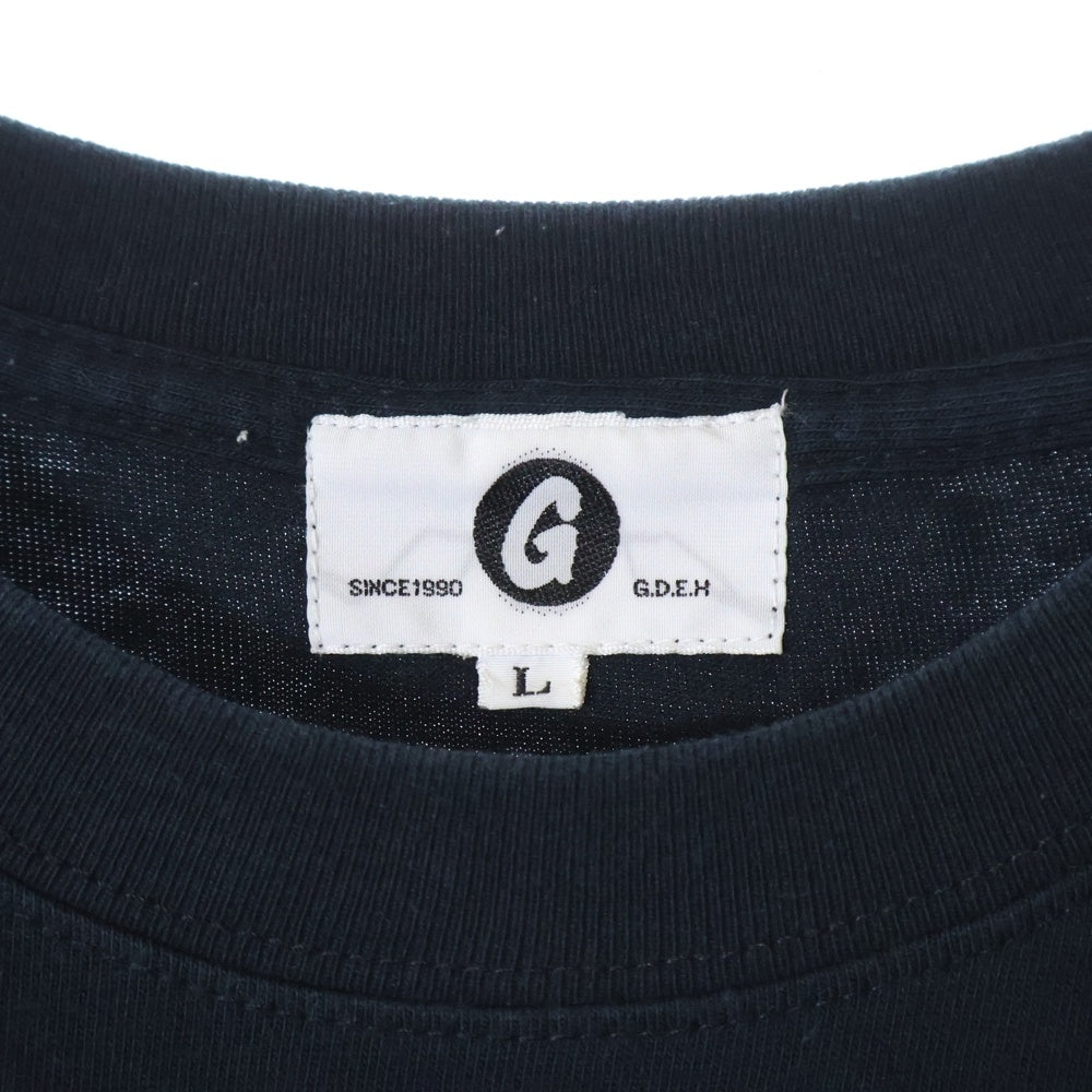 GOODENOUGH(グッドイナフ) チェッカーロゴプリント クルーネック半袖Tシャツ カットソー ブラック