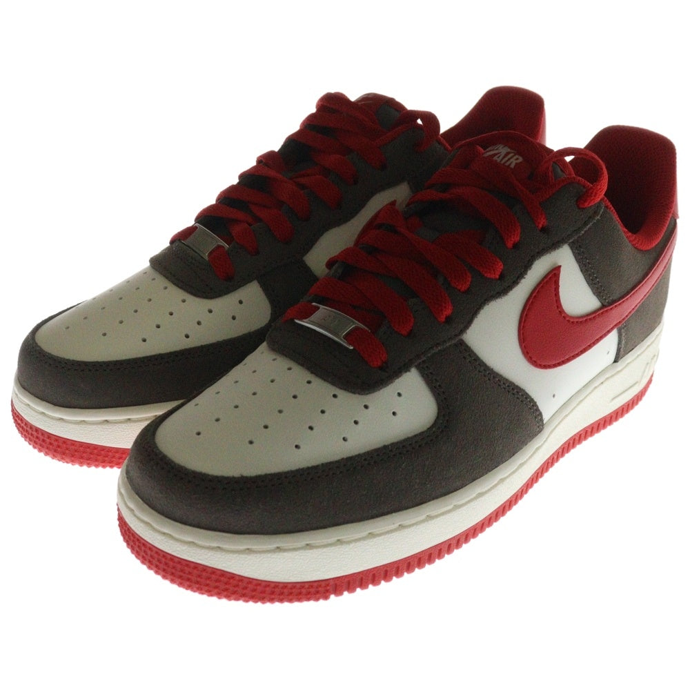 NIKE(ナイキ) AIR FORCE 1 07 LV8 BAROQUE BROWN エアフォース1 07 LV8 バロックブラウン ローカットスニーカー ホワイト/ブラウン/レッド US8/26cm FQ8714-201