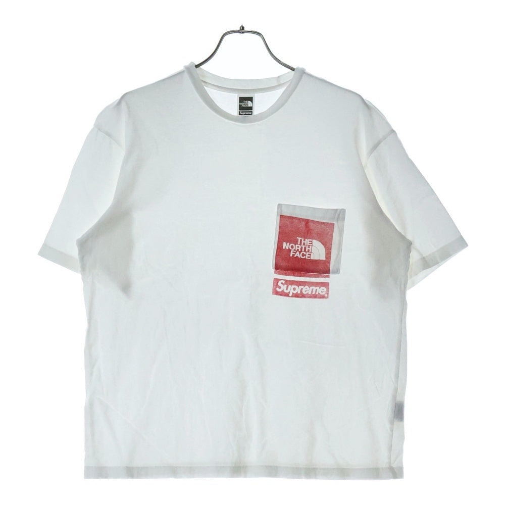 SUPREME(シュプリーム) 23SS × THE NORTH FACE Printed Pocket Tee ロゴプリント ポケット クルーネック半袖Tシャツ カットソー ホワイト/レッド NT02309I