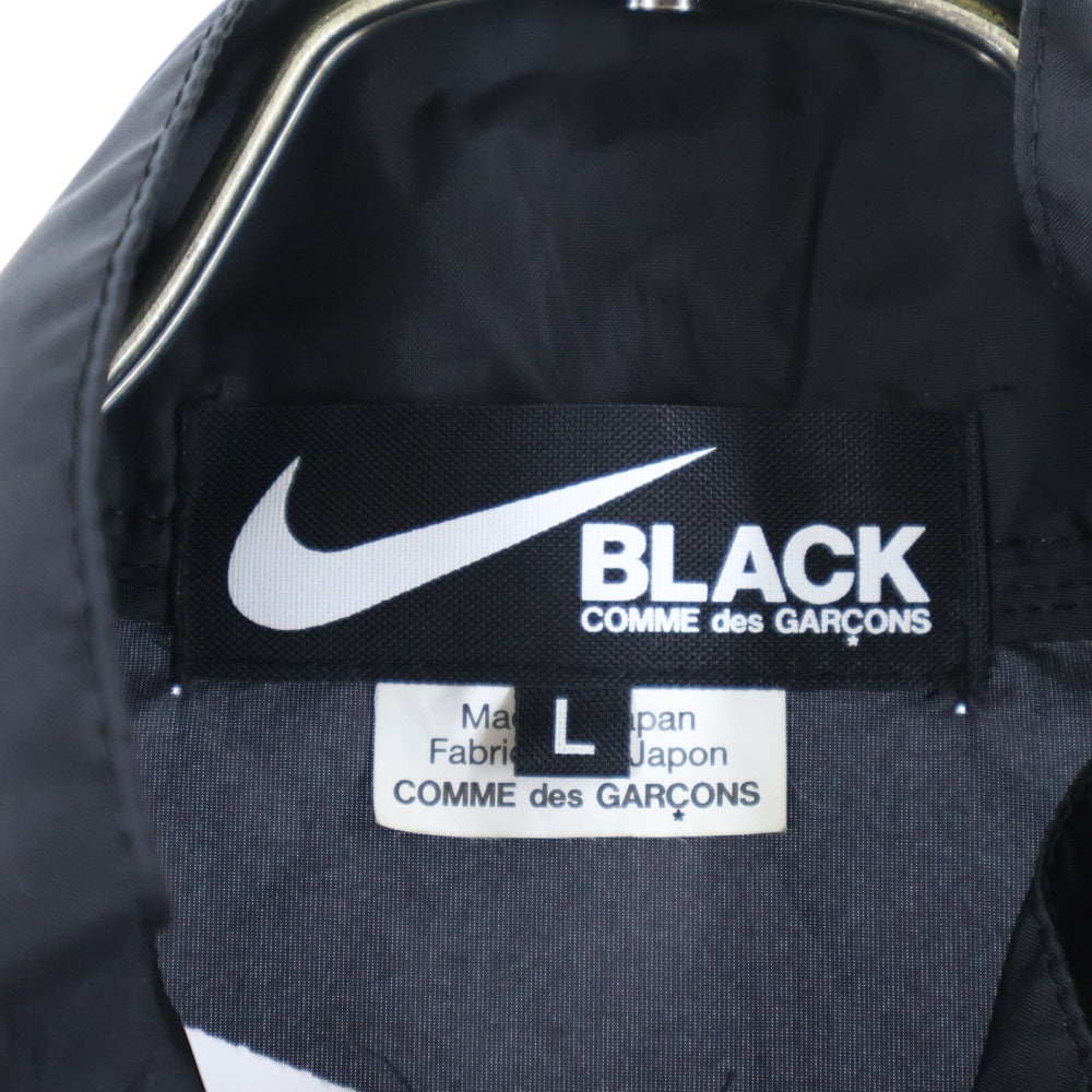 NIKE(ナイキ) 20AW AD2020 ×BLACK COMME des GARCONS ブラックコムデギャルソン スタンドカラー バックプリント ナイロンジャケット ブラック 1F-J102