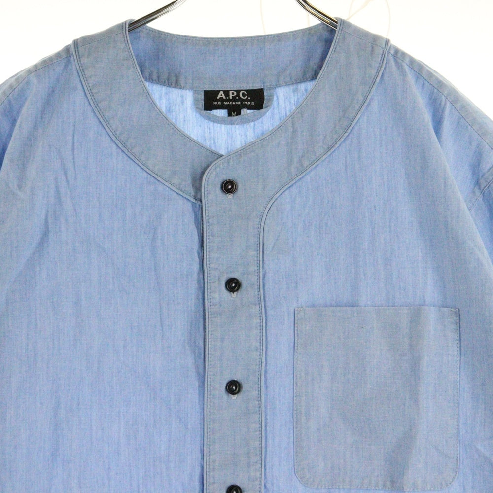 A.P.C(アーペーセー) 猫目ボタン シャンブレー ベースボール半袖シャツ インディゴ 4114413