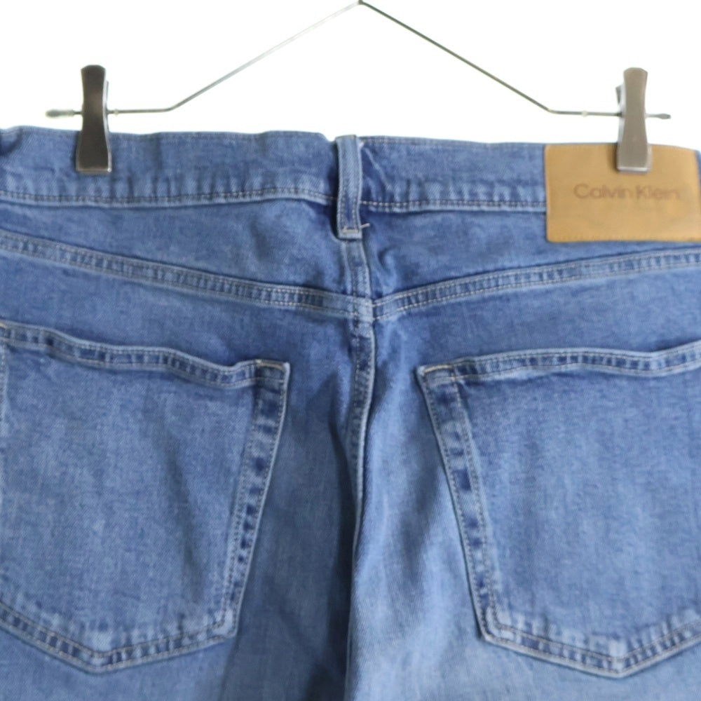 Calvin Klein(カルバンクライン) STANDARDS スタンダーズ ストレッチ ジップフライ ストレートデニムパンツ インディゴブルー 40TM732