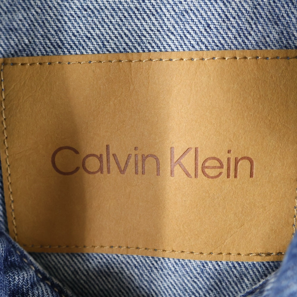 Calvin Klein(カルバンクライン) LOGO DENIM JACKET ロゴパッチ デニム トラッカージャケット インディゴ 40TM715