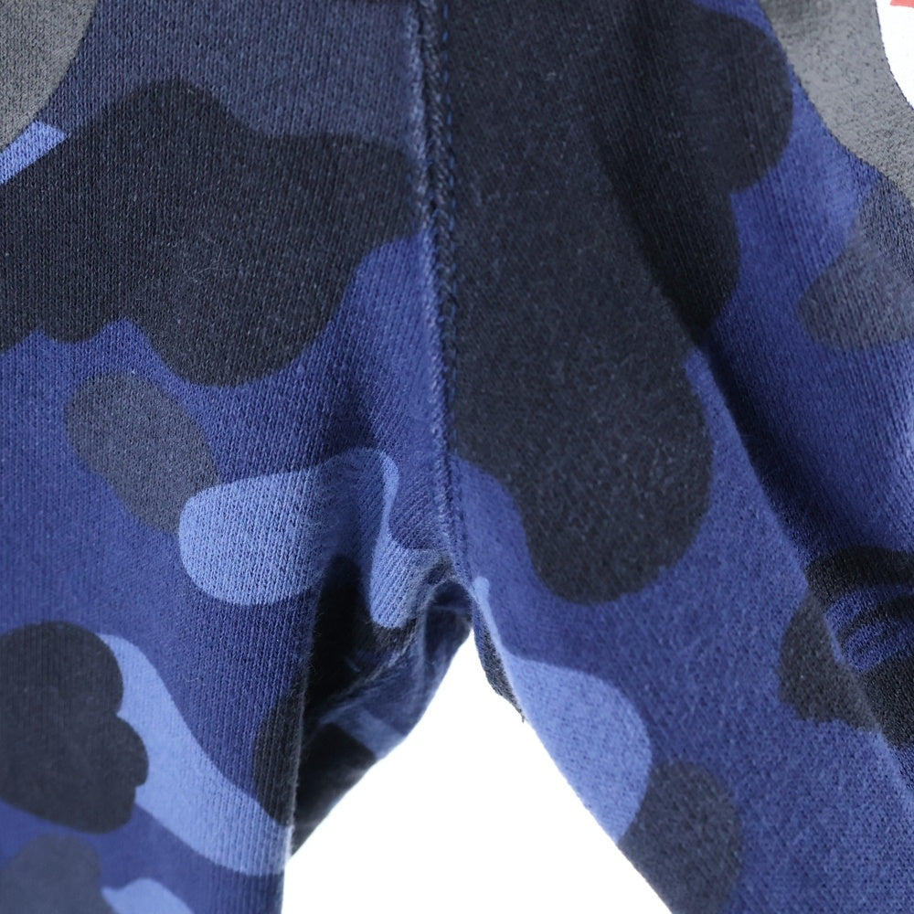 A BATHING APE(アベイシングエイプ) COLOR CAMO SHARK AWEAT PANTS カモ総柄 シャーク スウェットパンツ ブルー 001PTI301008M