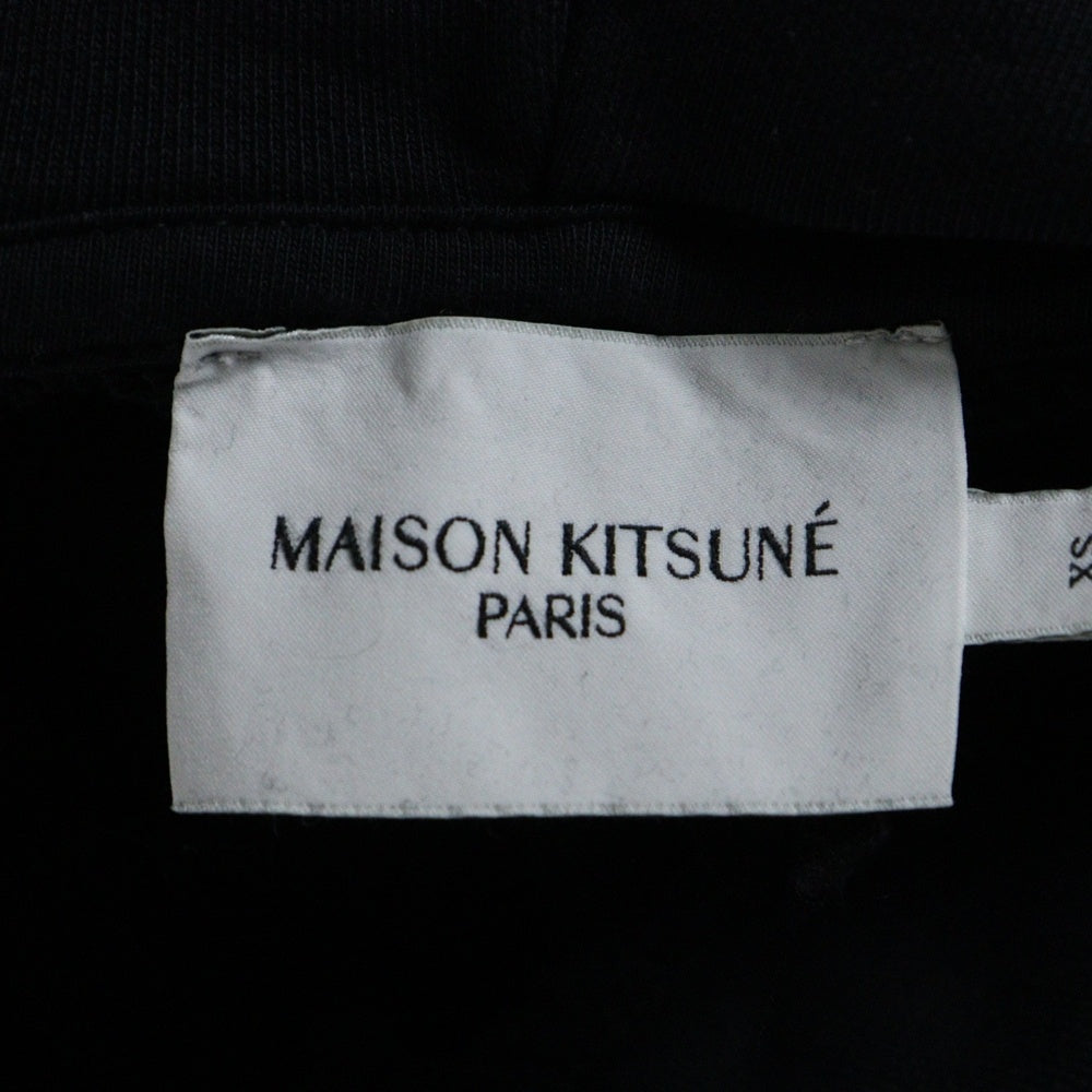 MAISON KITSUNE(メゾンキツネ) GREY FOX HEAD PATCH CLASSIC HOODIE グレーフォックスヘッドパッチ クラシック スウェット プルオーバーパーカー ブラック GU00335KM0002