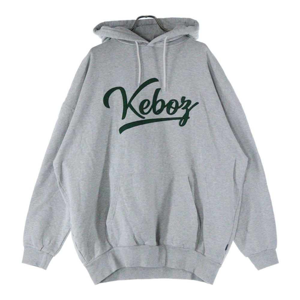 KEBOZ(ケボズ) フロントロゴパッチ フーデットスウェットパーカー グレー/グリーン