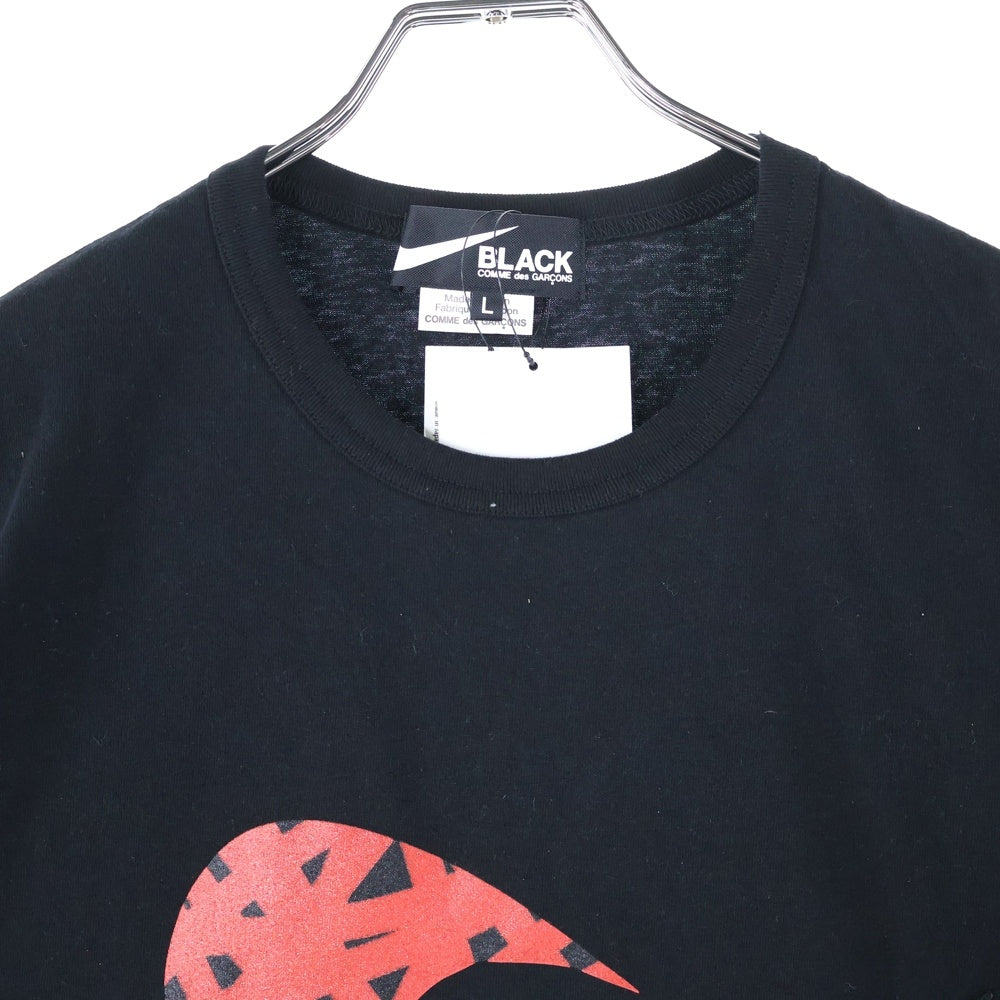 BLACK COMME des GARCONS(ブラックコムデギャルソン) AD2023 ×NIKE Unisex T-Shirt ×ナイキ ロゴパッチ ユニセックス 半袖Tシャツ カットソー ブラック 1L-T102