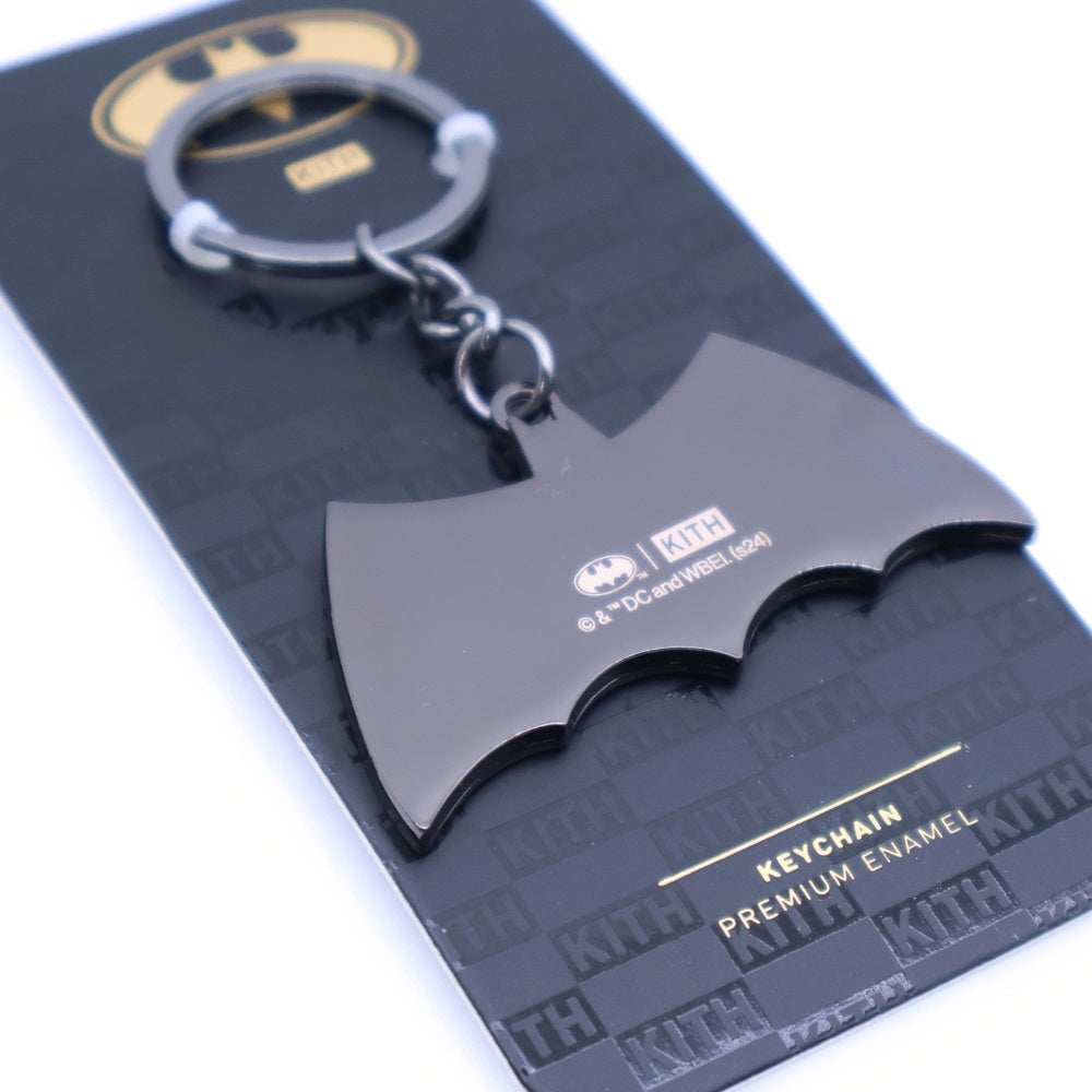 KITH(キス) ×Batman Retro Logo Keychain バッドマン レトロロゴ キーチェーン イエロー/ブルー KHLHO0028-906