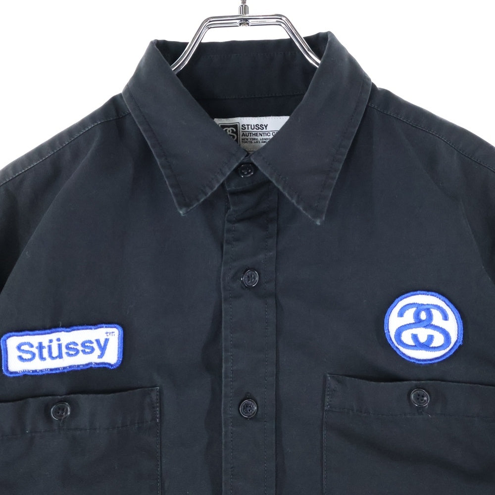 STUSSY(ステューシー) ロゴ刺繍 パッチポケット レギュラーカラー半袖シャツ ブラック