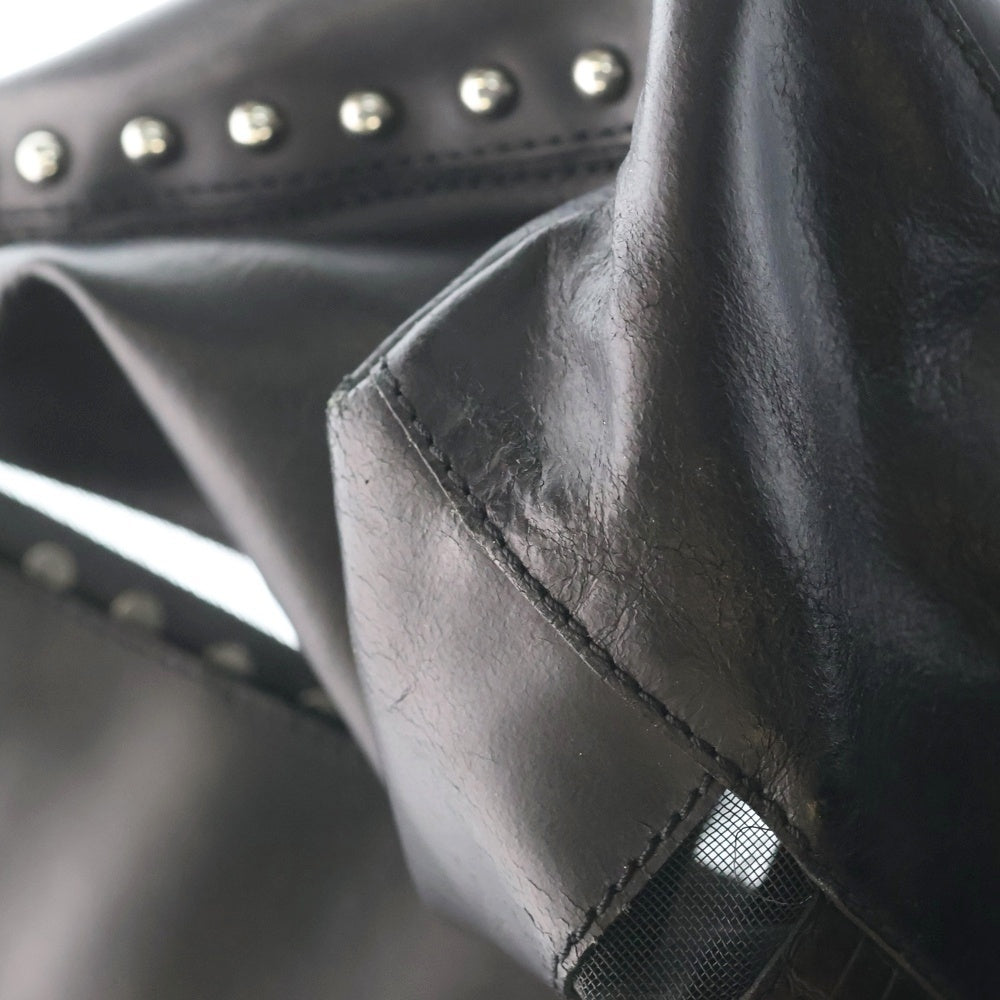 DIESEL(ディーゼル) ブレイブマンロゴ スタッズ デザインメッシュ ポシェット付き レザーハンドバッグ ブラック