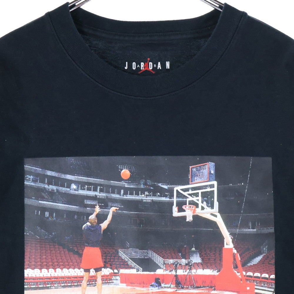 UNDEFEATED(アンディフィーテッド) ×JORDAN S/S Tee ジョーダン フロントプリント クルーネック 半袖Tシャツ カットソー ブラック DX6029-010