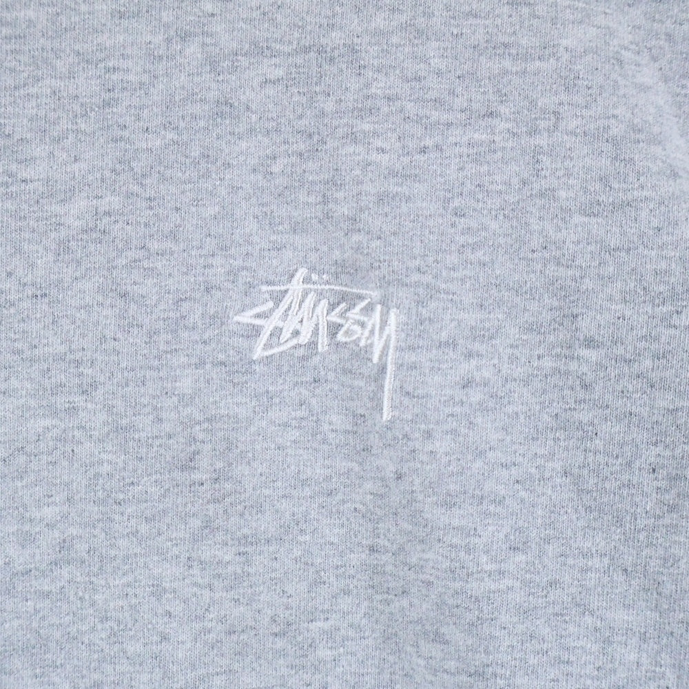 STUSSY(ステューシー) STOCK LOGO LS CREW ロゴ刺繍 クルーネック 長袖Tシャツ カットソー グレー 1140195