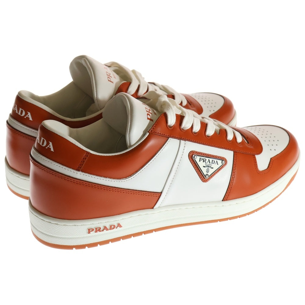 PRADA(プラダ) Downtown Low Top Sneakers ダウンタウン トライアングルロゴプレート レザー ローカットスニーカー オレンジ/ホワイト 2EE364