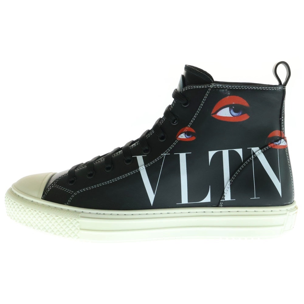 VALENTINO(ヴァレンティノ) HIGH TOP アートプリント ロゴ レザー ハイカットスニーカー ブラック/レッド UV2S0D51 TUD51Y2