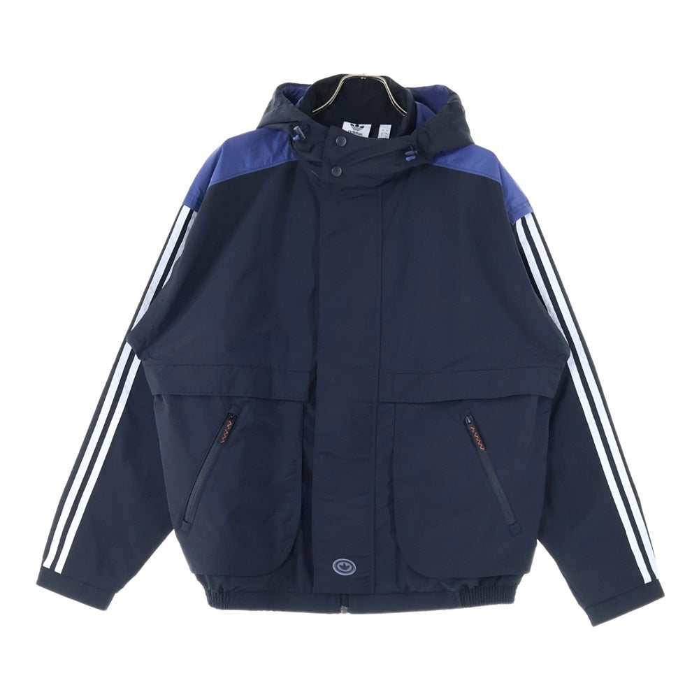adidas(アディダス) ロゴパッチ付き サイドライン ジップアップ フーデッドマウンテンパーカー ブラック FM1371