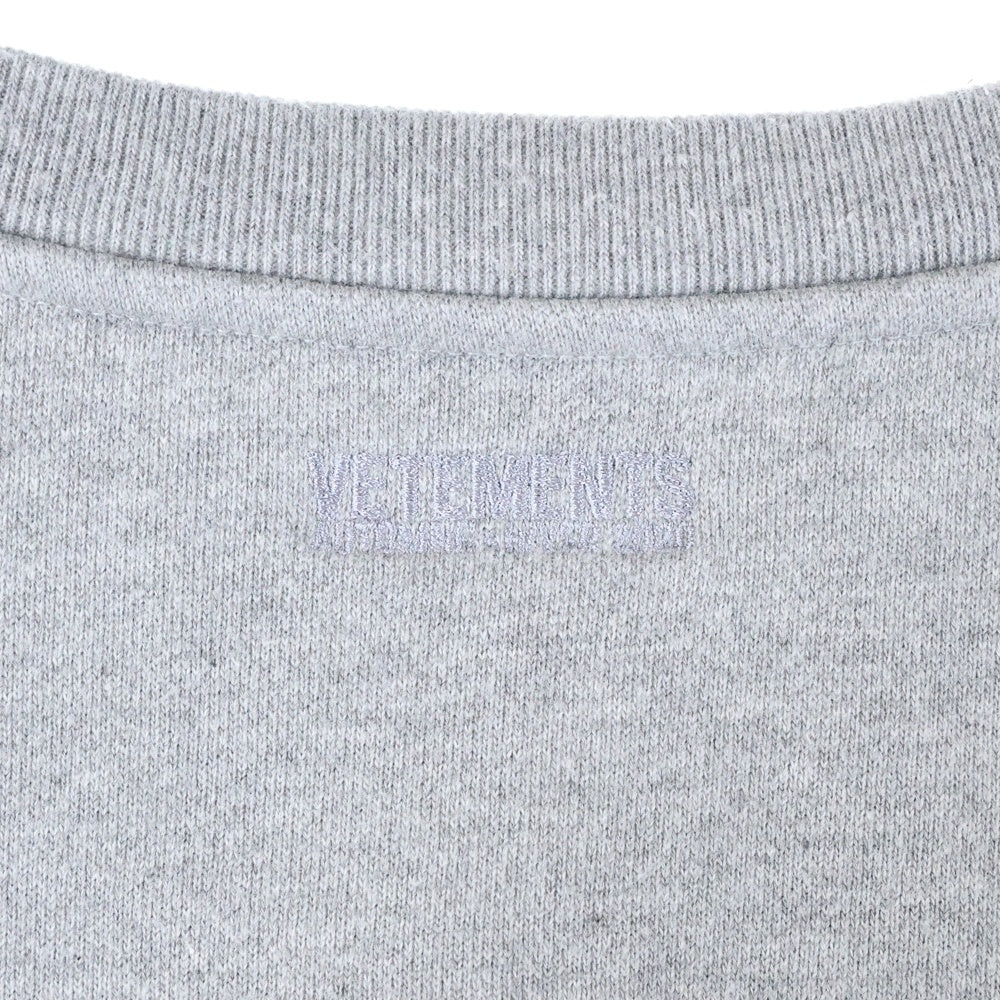 VETEMENTS(ヴェトモン) 19AW INVERTED LOGO SWEATSHIRT インバーテッド ロゴ クルーネックスウェットトレーナー グレー UAH20TR726