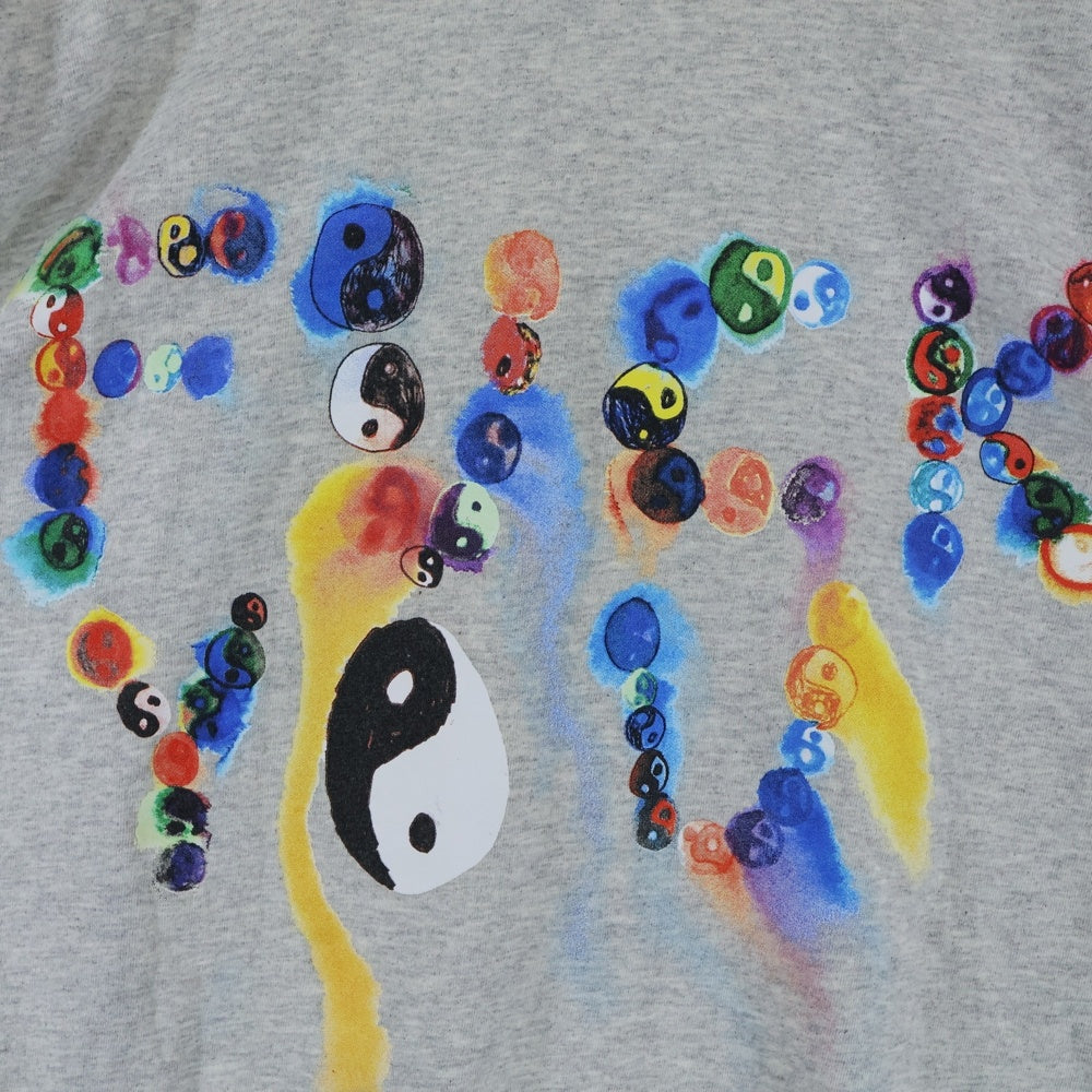 SUPREME(シュプリーム) 23AW Yin Yang Tee インヤン バックプリントクルーネック半袖Tシャツ グレー