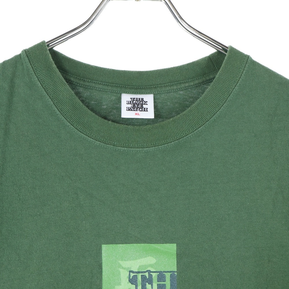 THE BLACK EYE PATCH(ブラックアイパッチ) 取扱注意 ロゴプリント クルーネック コットン 半袖 Tシャツ カットソー グリーン