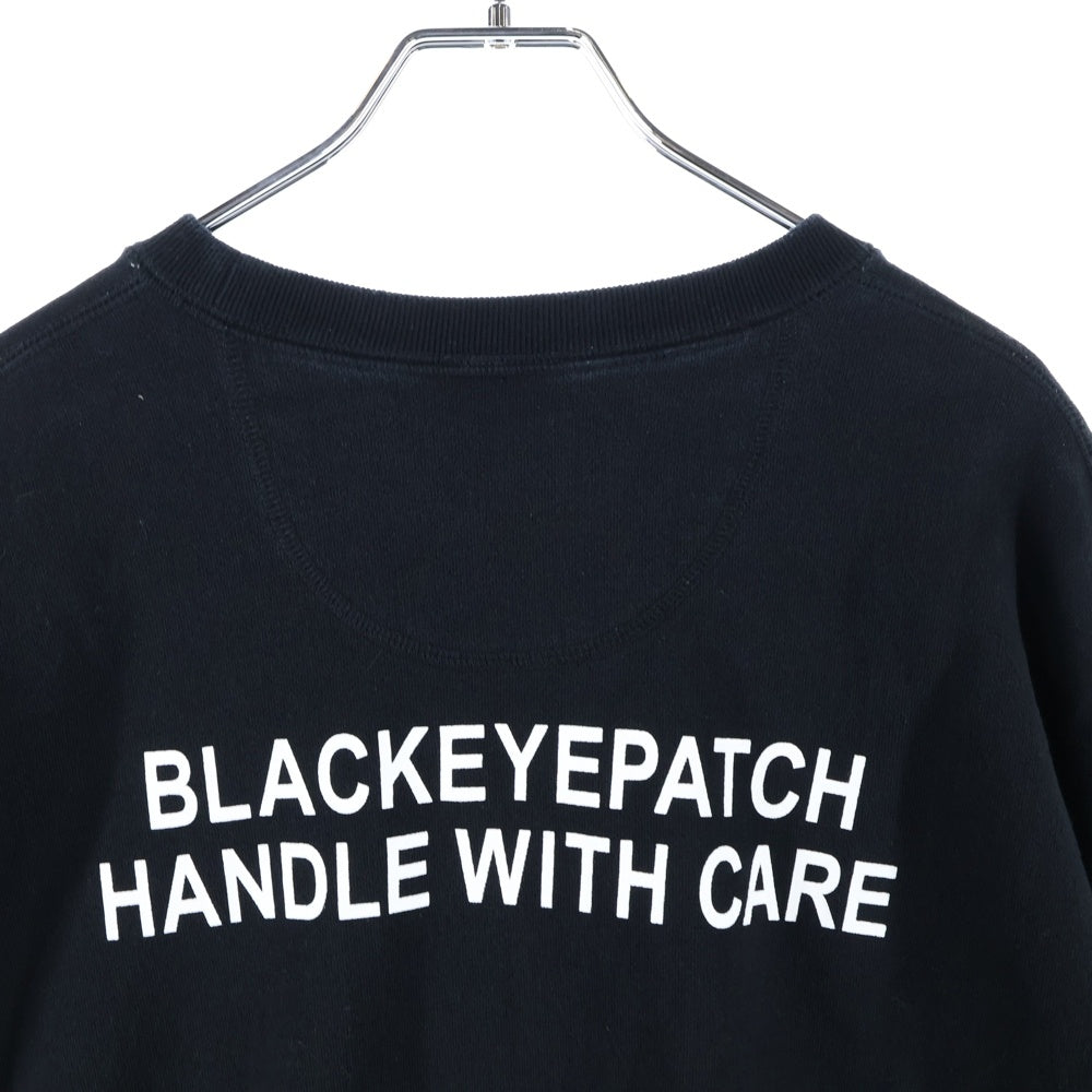 THE BLACK EYE PATCH(ブラックアイパッチ) 取扱注意 ロゴ エンブロイダリー クルーネック コットン スウェット トレーナー ブラック