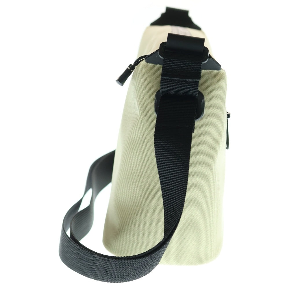 THE NORTH FACE(ザノースフェイス) FIELUDENS COOLER POUCH フィルデンス クーラーポーチ ショルダーバッグ ベージュ NM82362