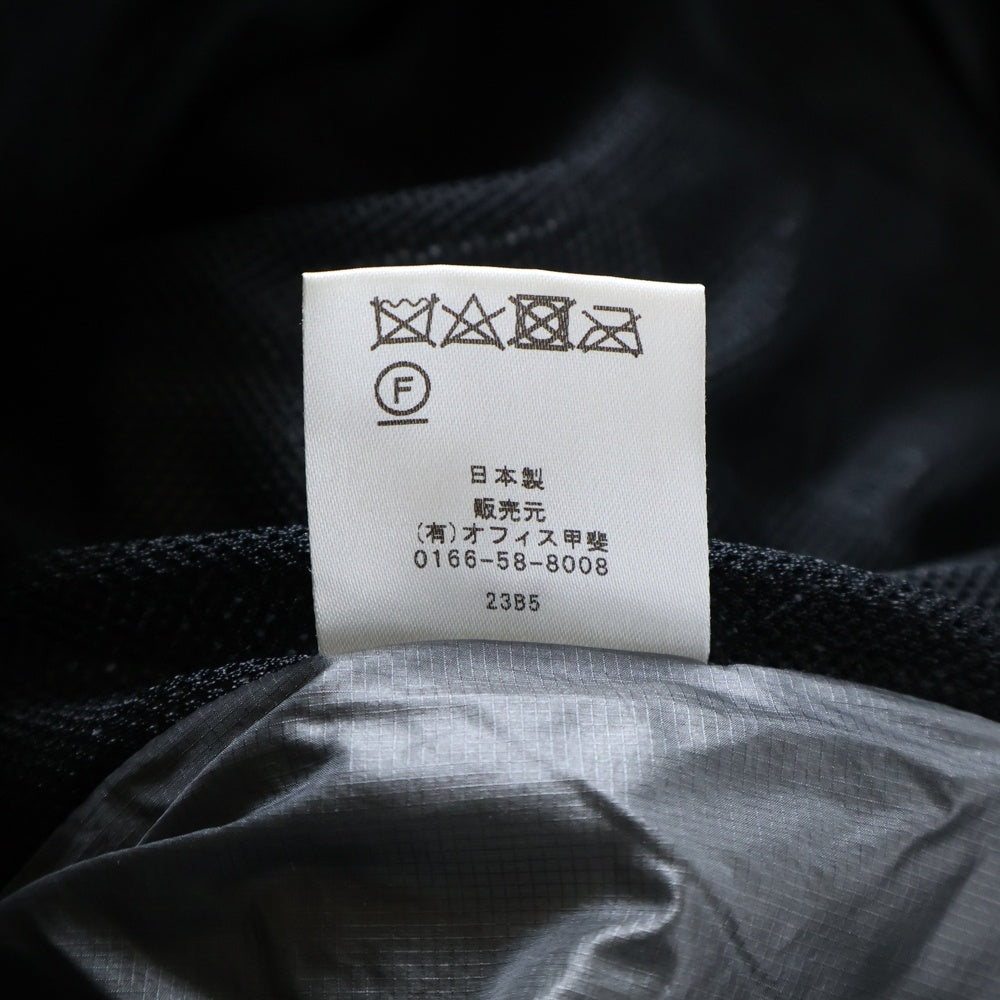 NANGA(ナンガ) ロゴワッペン付き ジップアップフーデッドダウンジャケット ブラック 23B5
