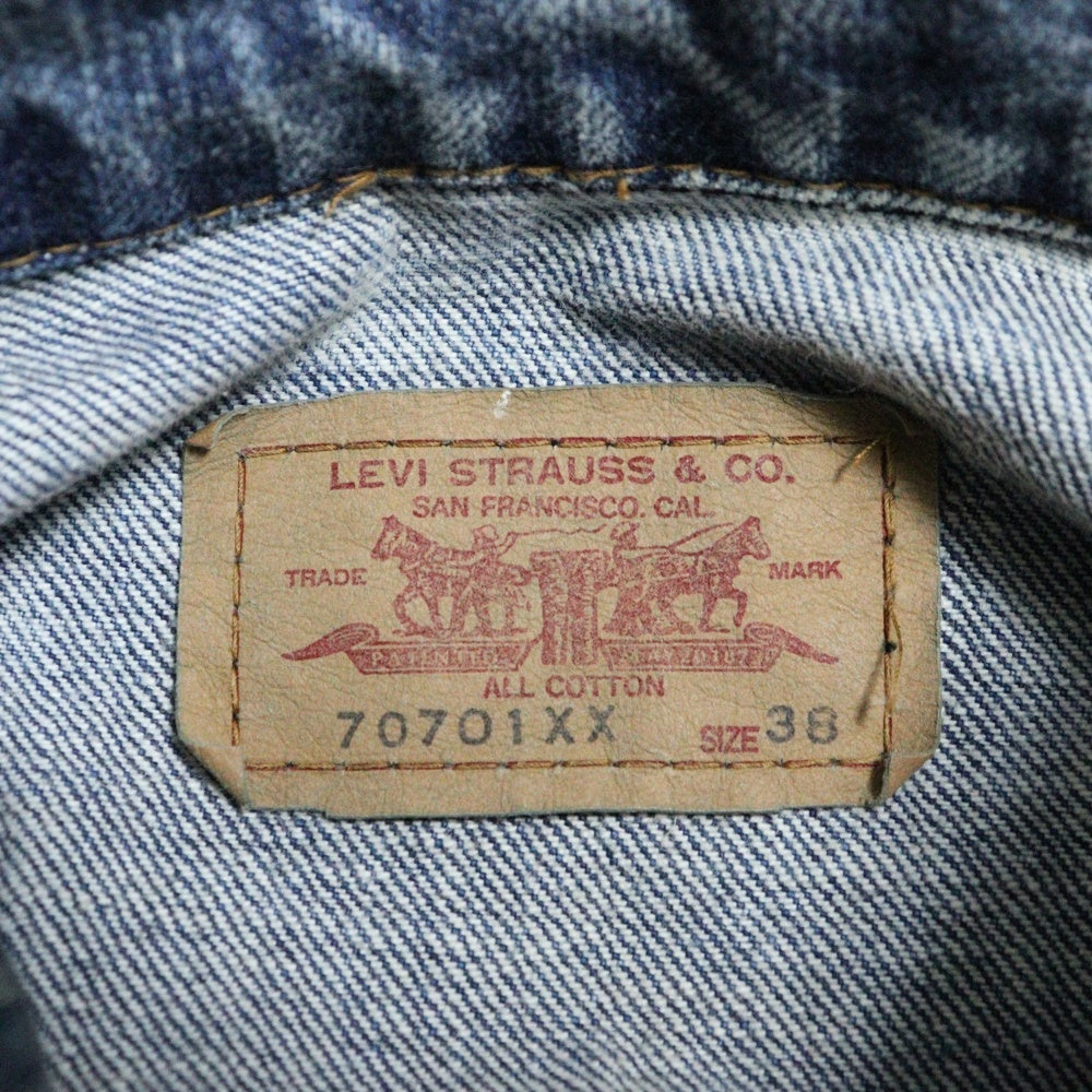 Levi's(リーバイス) 80S VINTAGE 70101XX ヴィンテージ 1stTYPE 大戦復刻 ボタン裏J02 BIGE デニムトラッカージャケット インディゴ J02JT928