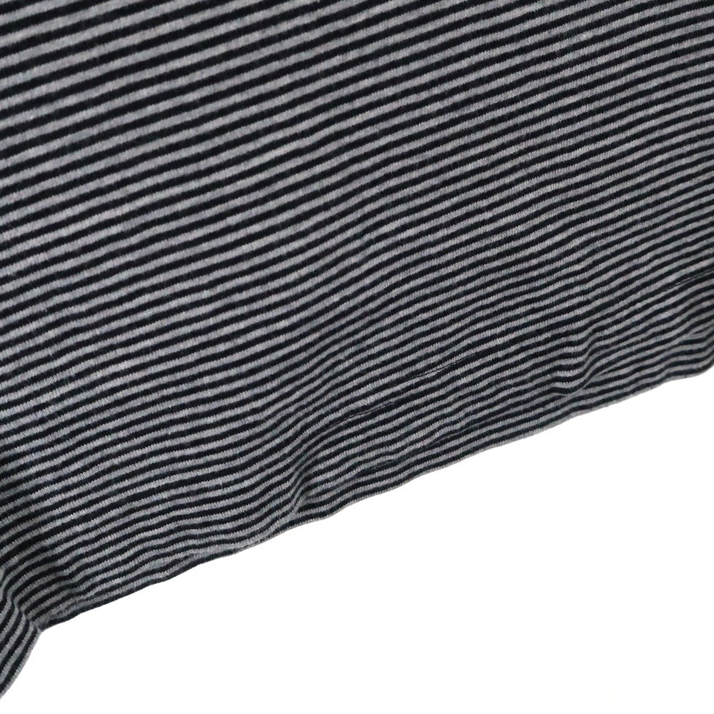 UNIFORM EXPERIMENT(ユニフォームエクスペリメント) 胸ロゴデザイン クルーネック カットソー ボーダー 半袖Tシャツ ブラック UE-210062