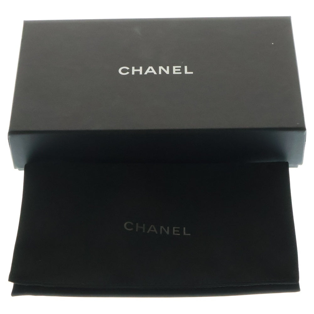 CHANEL(シャネル) 2024 イヤーズギフト マトラッセ ココマーク コインケース AirPods バッグチャーム ラムスキン ゴールド金具 ランダムシリアル シャンパンゴールド レディース