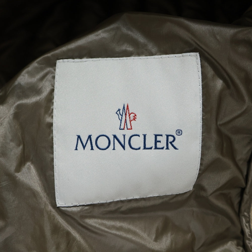 MONCLER(モンクレール) LIONEL リオネル フーデッド ライトダウンジャケット グレー 310914132799