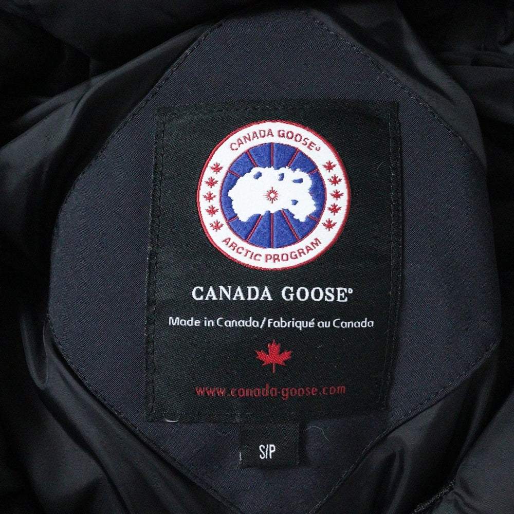 CANADA GOOSE(カナダグース) JASPER ジャスパー ロゴデザインモチーフ マルチポケット フーデッド ジップアップ ダウンジャケット ブラック 68F8490