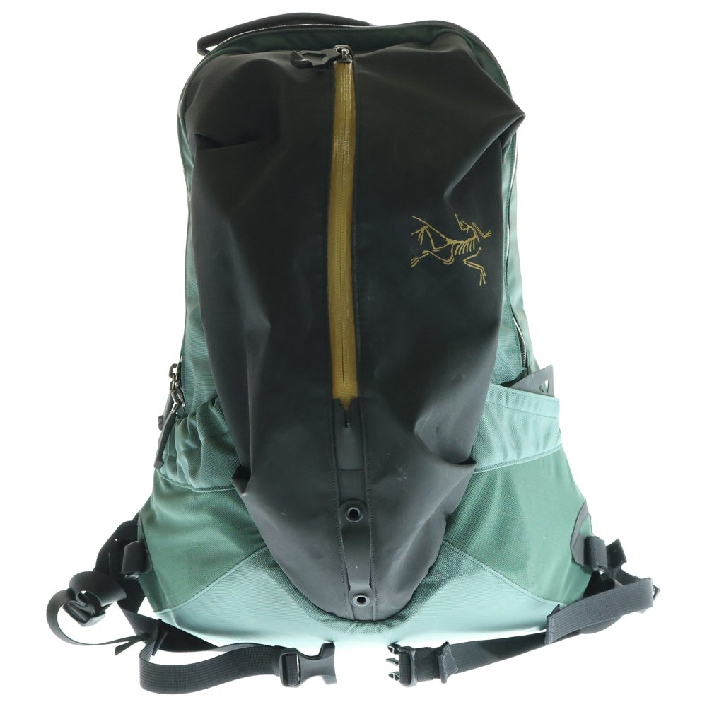ARC'TERYX(アークテリクス) ARRO 16 アロー16 ロゴエンブロイダリー バックパック リュック ブラック/グリーン X000007965