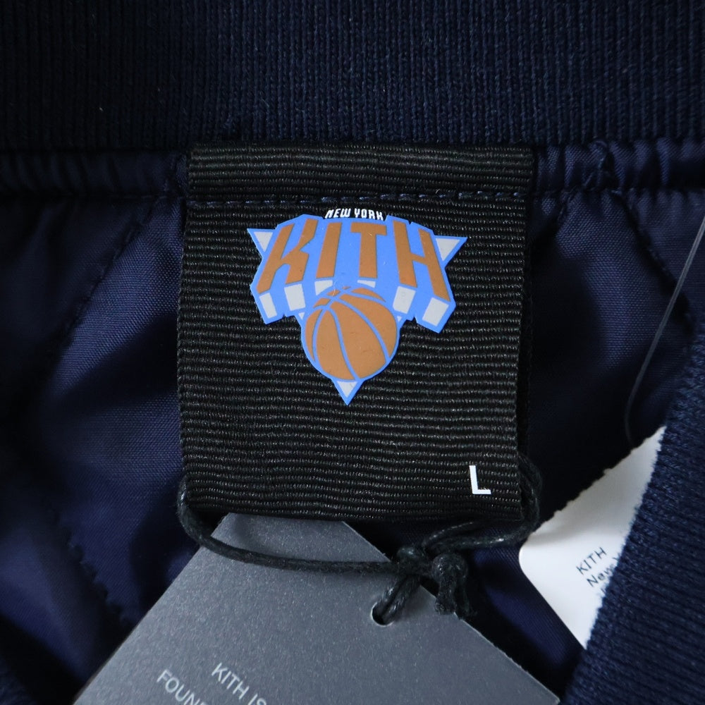 KITH(キス) New York Knicks Pinstripe Satin Bomber Jacket ニューヨークニックス ピンストライプ サテン ボンバージャケット ブルー KHM010422