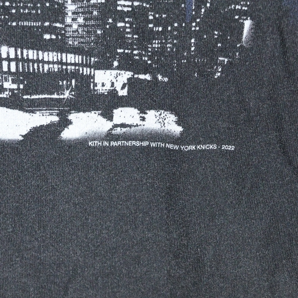 KITH(キス) New York Knicks City Vintage Tee ニューヨークニックス シティ ヴィンテージ プリントTシャツ 半袖カットソー ブラック KHM030862