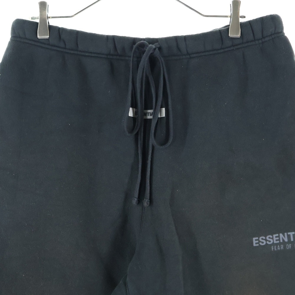 FEAR OF GOD ESSENTIALS(フィアオブゴッド エッセンシャルズ) フロントロゴ スウェットハーフパンツ ショーツ ブラック