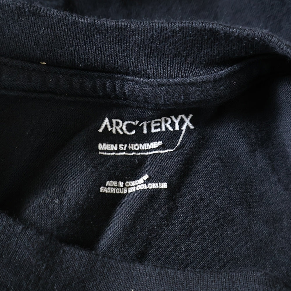 ARC'TERYX(アークテリクス) Arc'Word Logo SS M アークワード ロゴ クルーネック 半袖Tシャツ カットソー ブラック X000007991