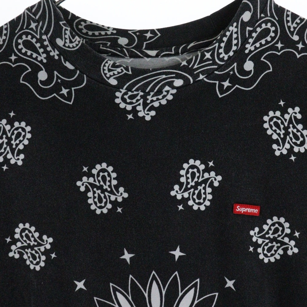 SUPREME(シュプリーム) 21SS Bandana Small box Tee バンダナ総柄 スモールボックスロゴTシャツ 半袖クルーネックカットソー ブラック