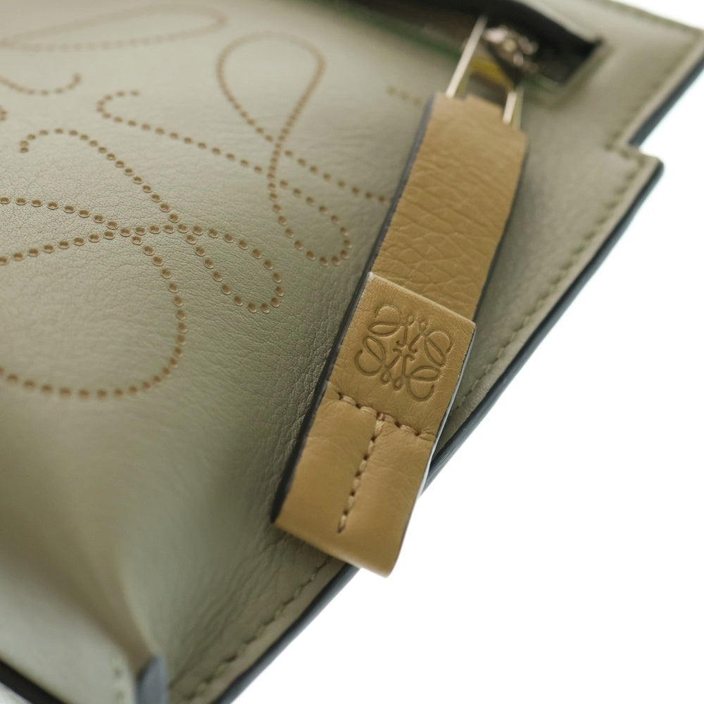 LOEWE(ロエベ) MINI T POUCH IN CLASSIC CALFSKIN ミニ ティー レザーポーチ イン クラシック カーフスキン グレー C500M38X01