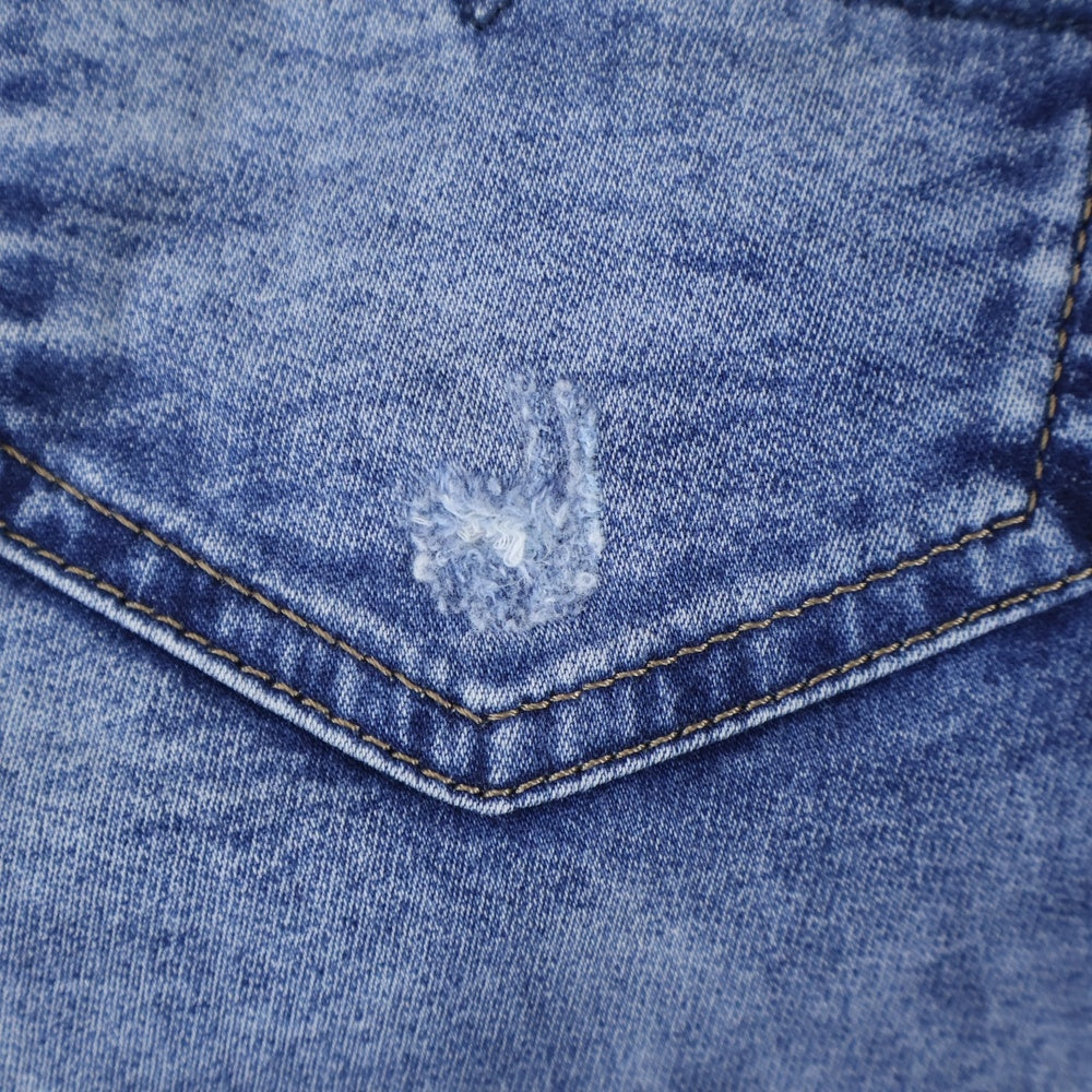 DIESEL(ディーゼル) ロゴパッチ ダメージスキニーデニムパンツ ジーンズ レディース インディゴ