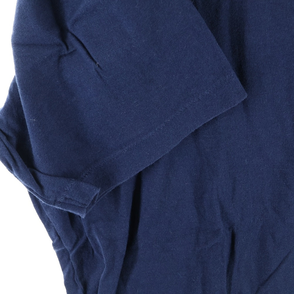 F.C.R.B./F.C.Real Bristol/FCRB(エフシーアールビー/エフシーレアルブリストル) ×NIKE ナイキ 胸スカルロゴTシャツ 半袖Vネックカットソー ネイビー 319136