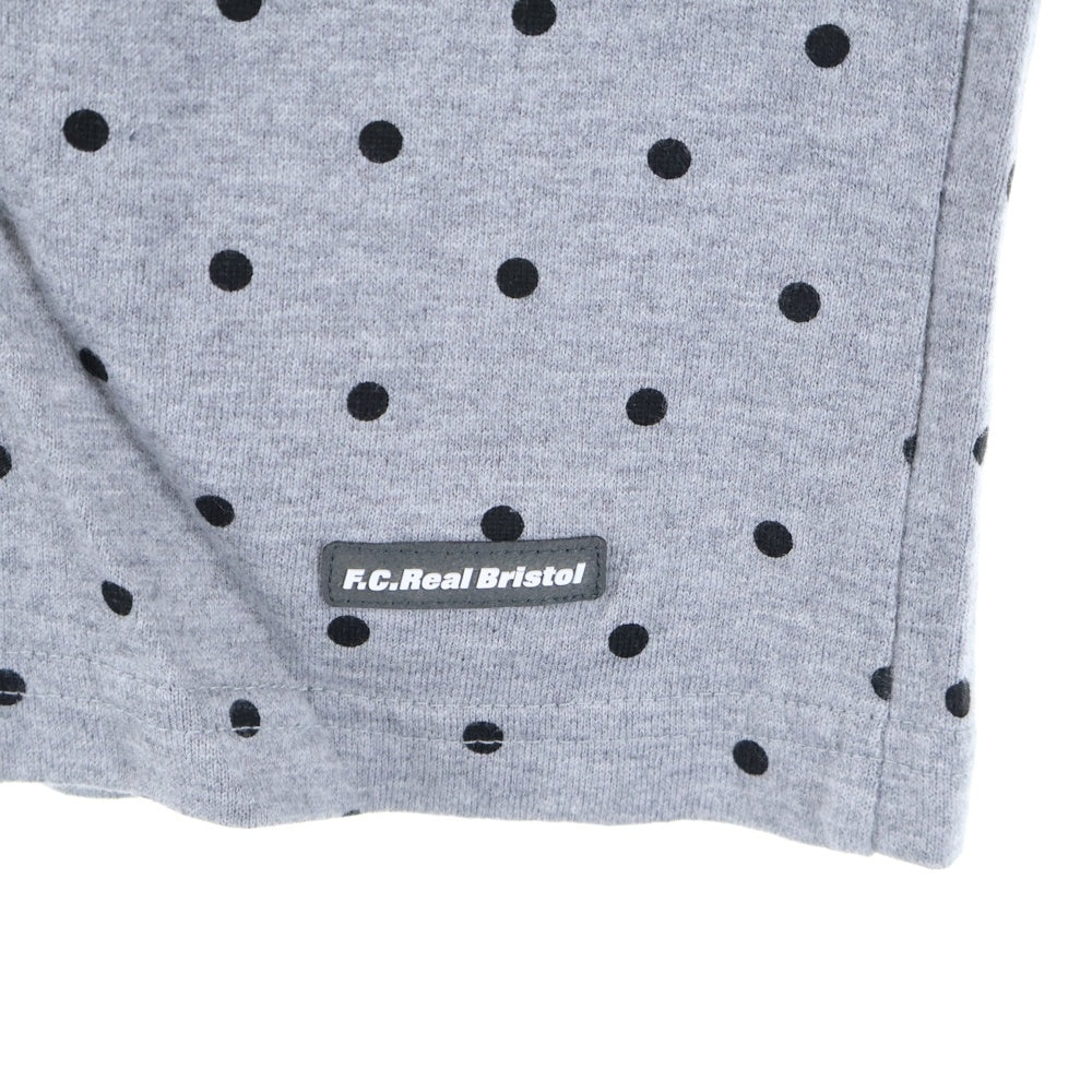 F.C.R.B./F.C.Real Bristol/FCRB(エフシーアールビー/エフシーレアルブリストル) ロゴワッペンデザイン ドット柄 クルーネックTシャツ 半袖カットソー グレー FCRB-156026