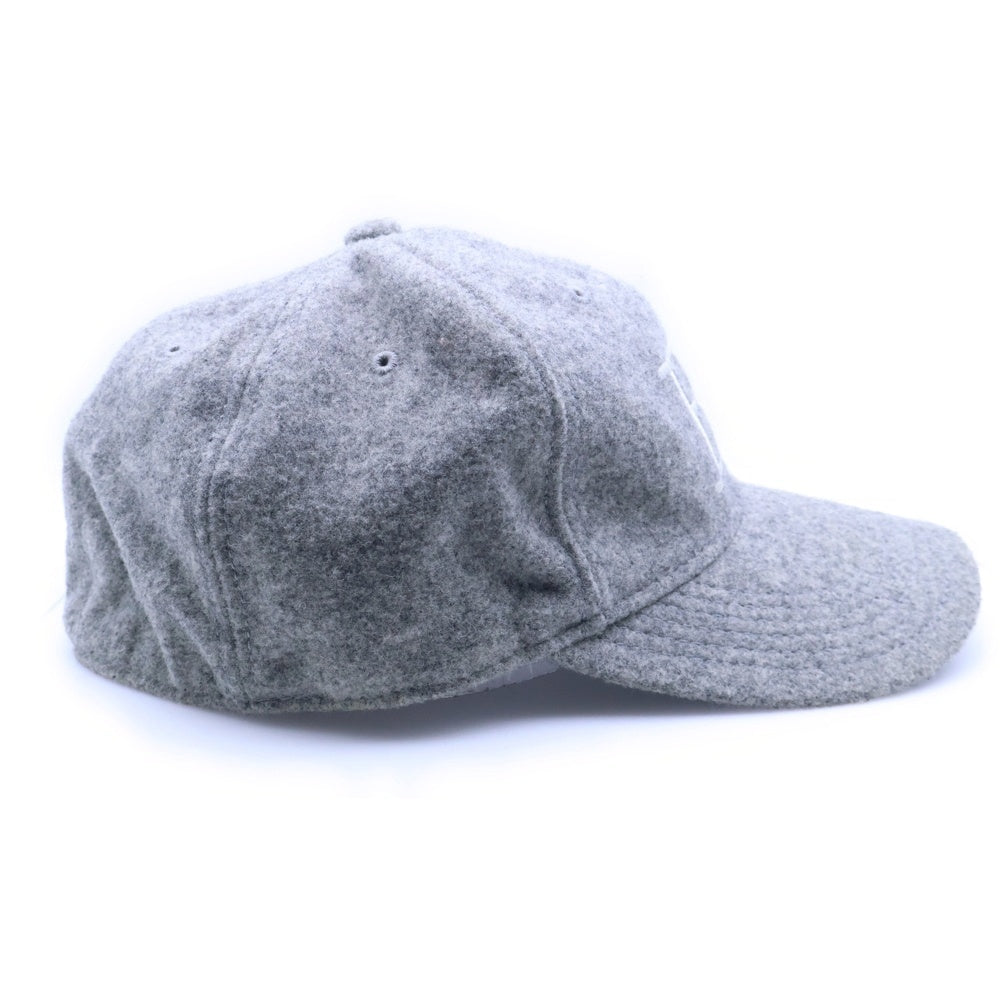 F.C.R.B./F.C.Real Bristol/FCRB(エフシーアールビー/エフシーレアルブリストル) ×NIKE ナイキ BRロゴワッペン刺繍 ウール混 6パネルキャップ 帽子 グレー 424710-451